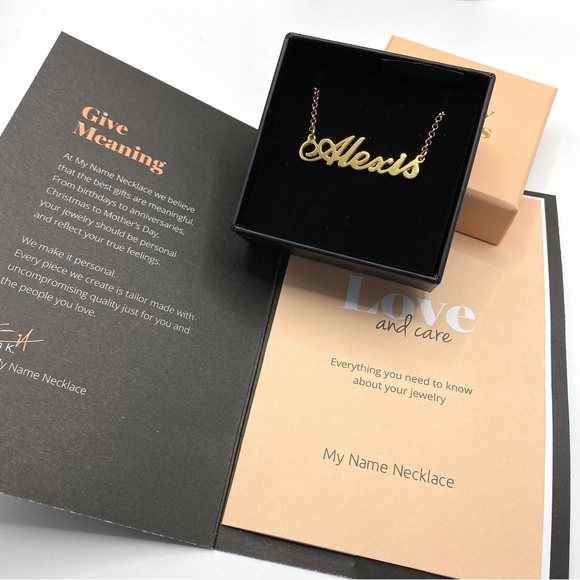 Alexis Pretty Things Inside My Name Necklace ALEXIS NWOT in Box - Picture 3 of 7